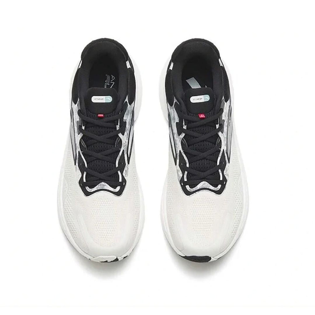 C100 Running Shoes