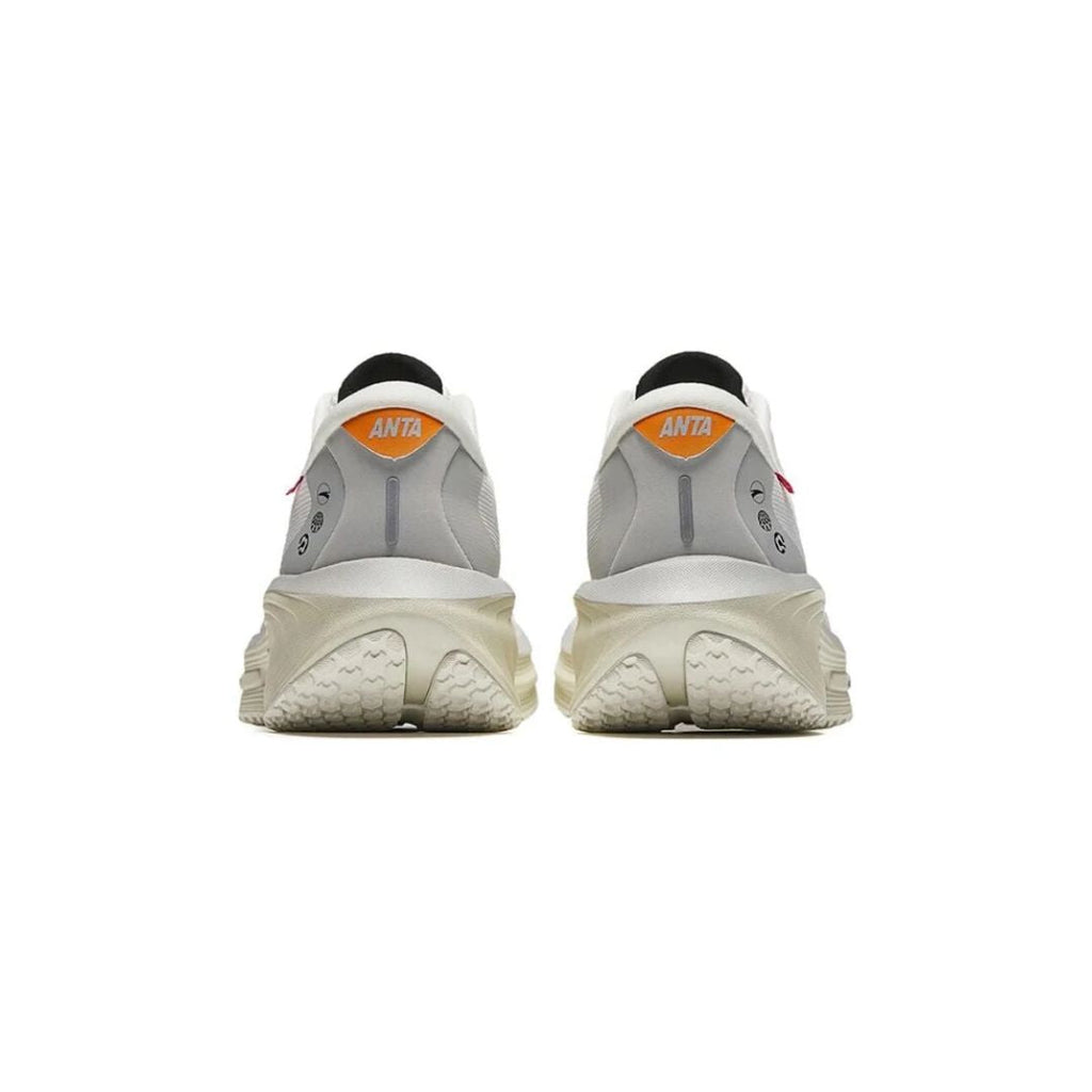 PG7 Running Sneakers
