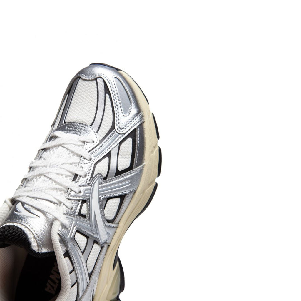 Classic Runner Casual Sneakers