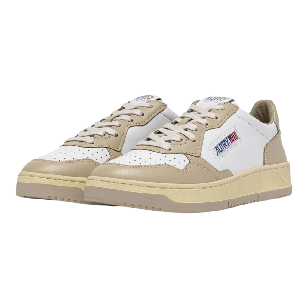 Autry Medalist Low Leather/White Women AULW-WB60