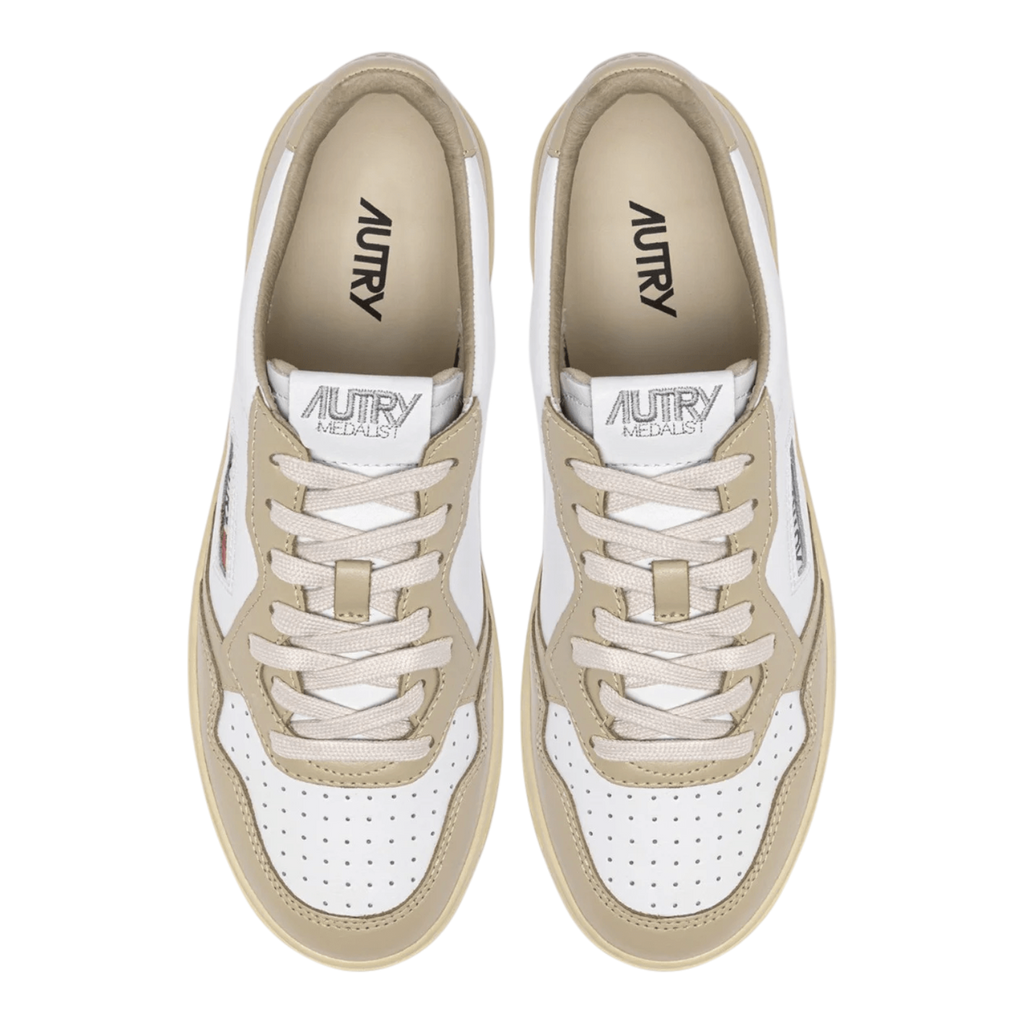 Autry Medalist Low Leather/White Women AULW-WB60