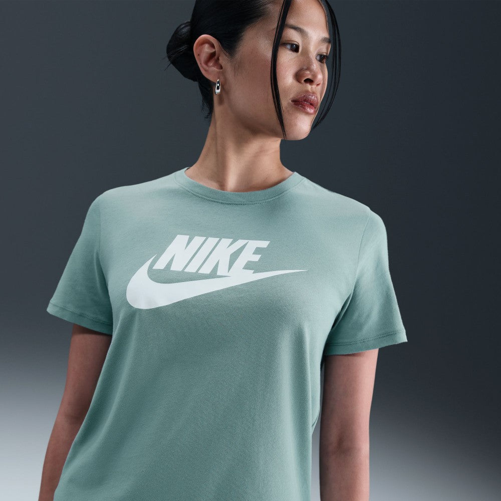 Sportswear Essentials Logo T-Shirt