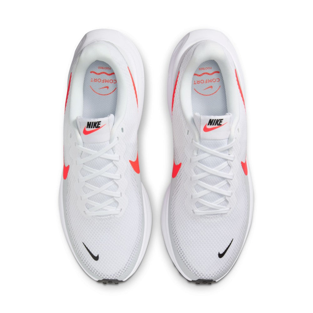 Revolution 8 Road Running Shoes