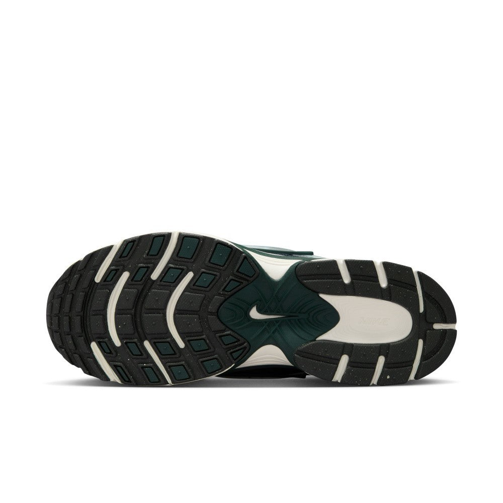 V5 RNR shoes with Reflective Accents
