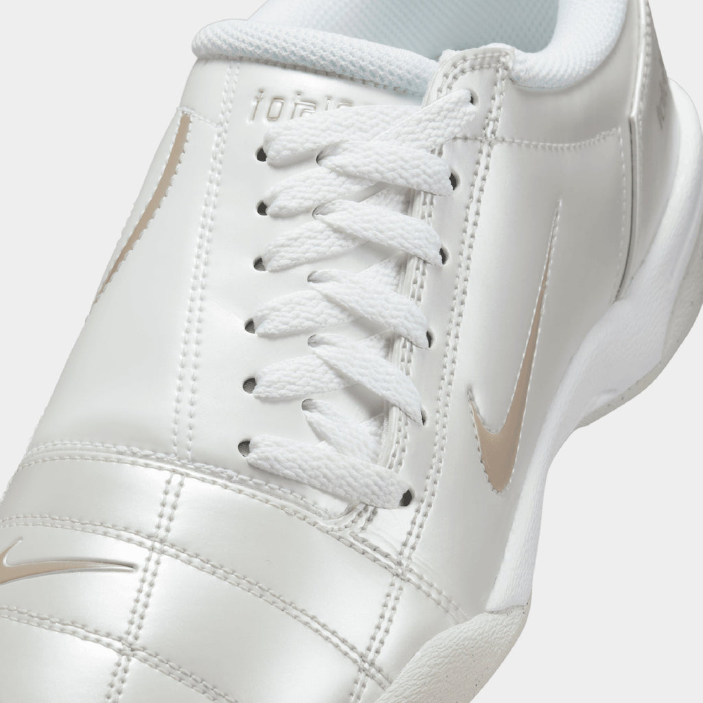 Nike Total 90