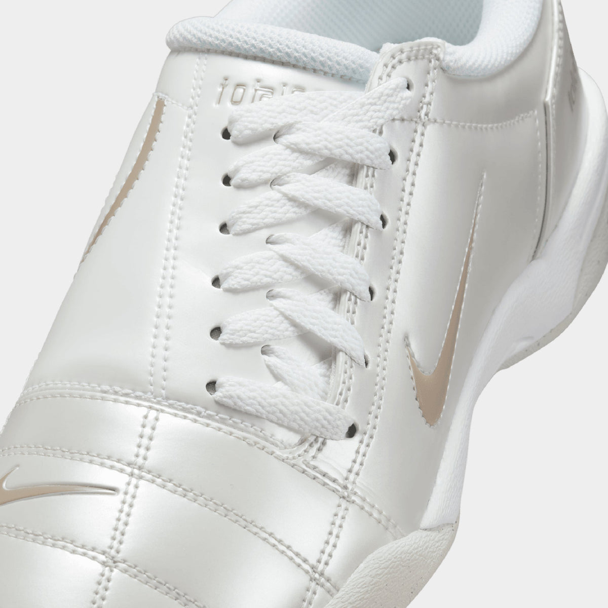 Nike Total 90