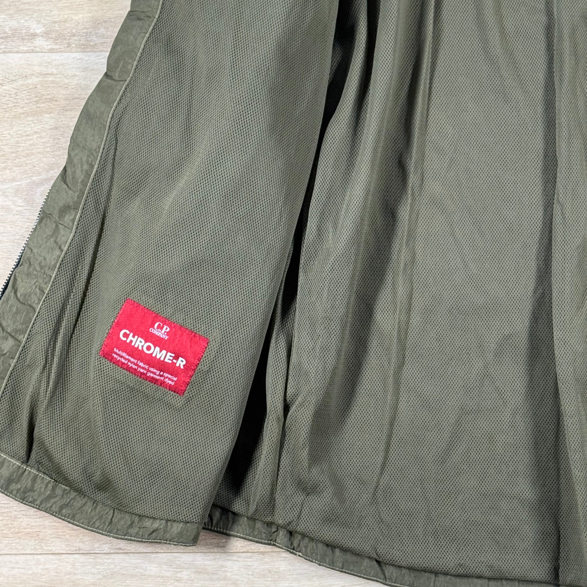 C.P. Company Chrome-R Lens Overshirt in Ivy Green
