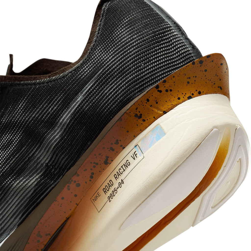 Men's Vaporfly 4 Running Shoes Velvet Brown / Black / Desert Ochre / Soft Pearl