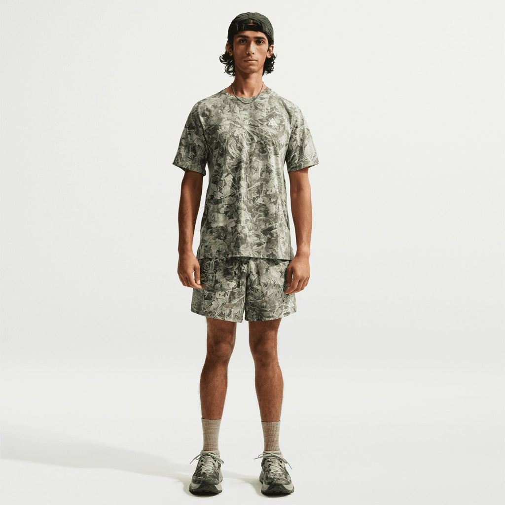 Men's ACG Chamo Camo Solar Chase ADV Running Tee Sequoia / Light Army / Summit White