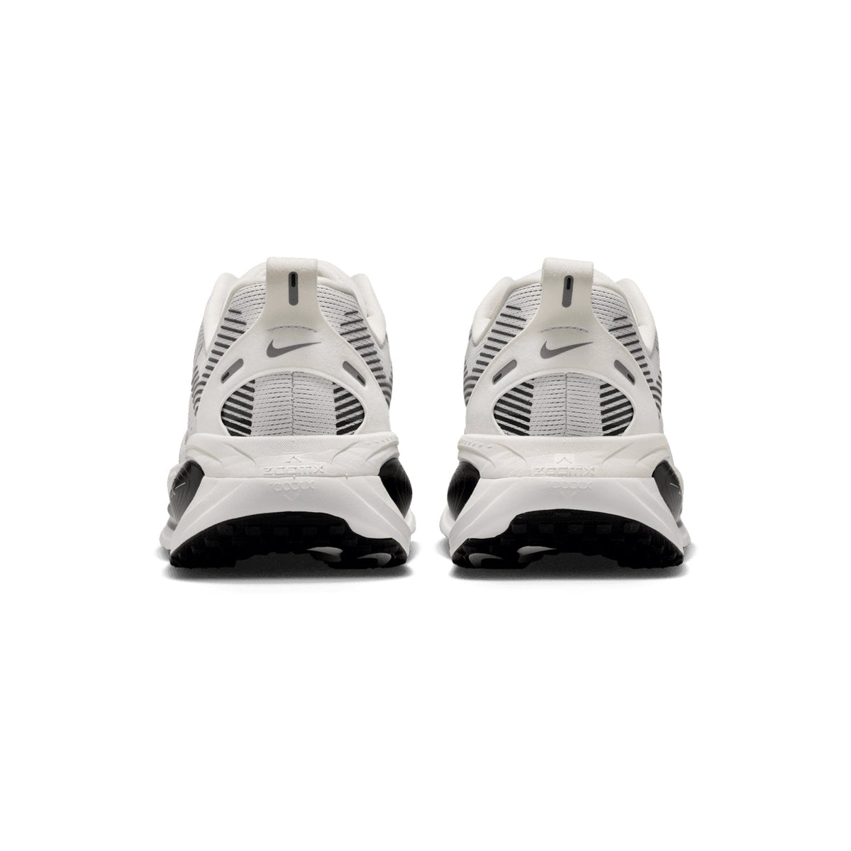 Men's Vomero 18 Running Shoes Summit White / Black / Off White / Metallic Silver