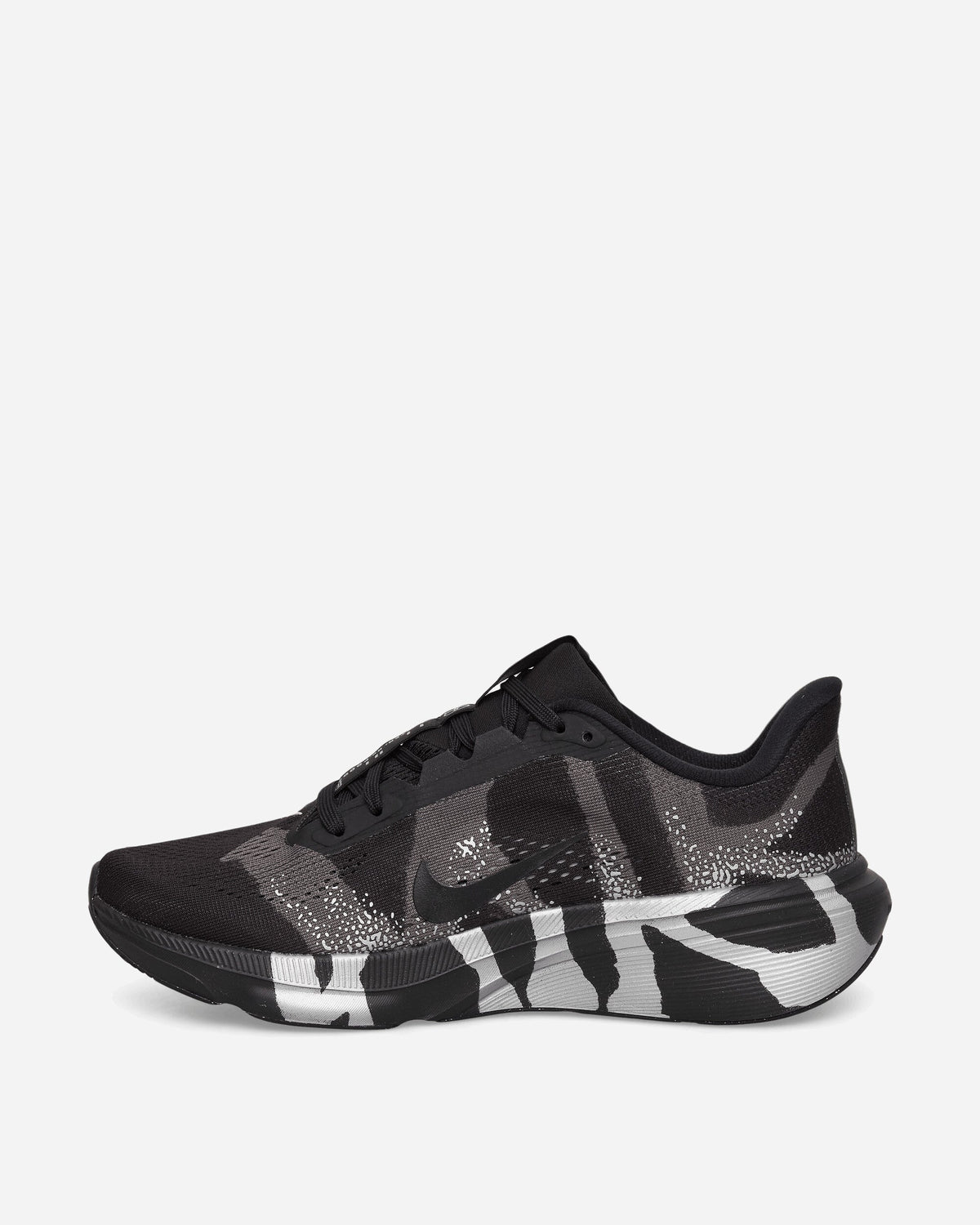 Pegasus 42 Sneakers Black / Medium Ash / Metallic Silver