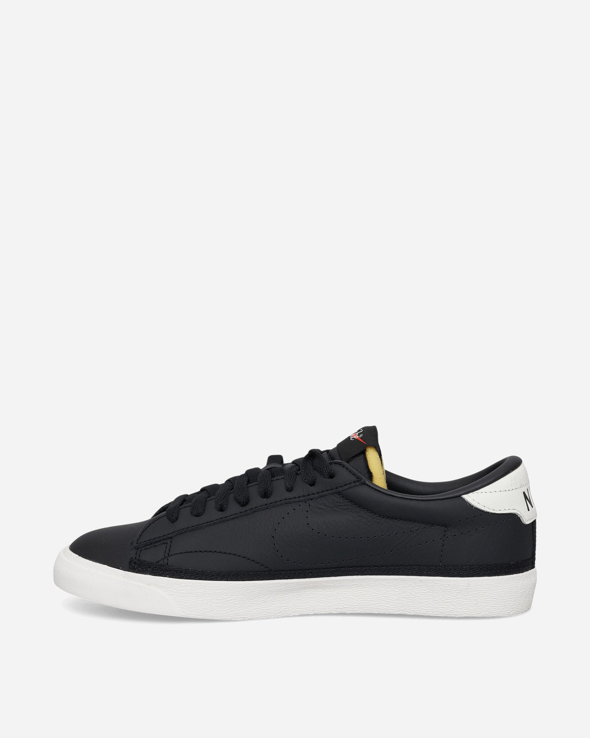 Tennis Classic Sneakers Black / Sail / Team Orange
