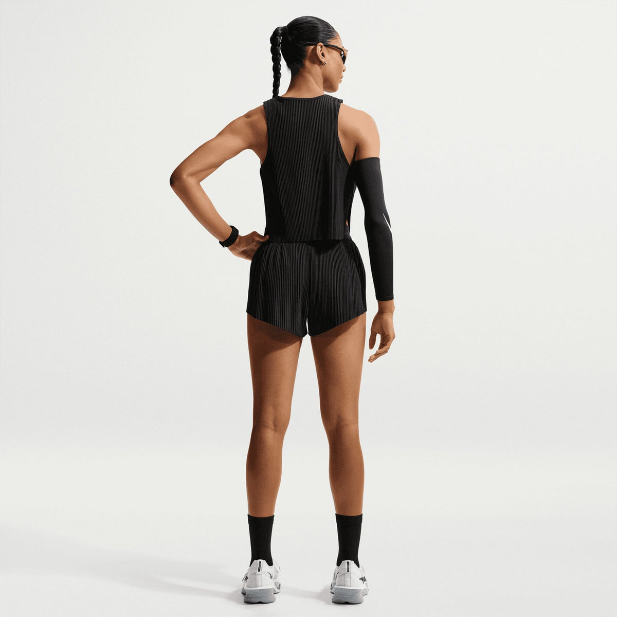 Women's Dri-FIT Aeroswift ADV Cropped Running Tank Black / White