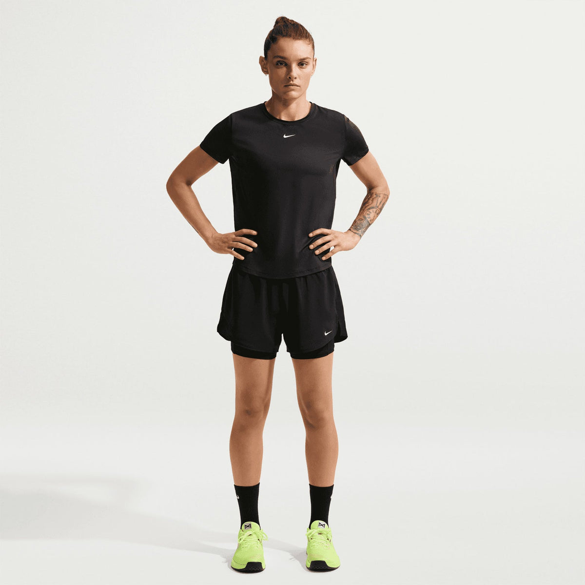 Women's Dri-FIT High-Waisted 3 Inch 2 in 1 Shorts Black / White