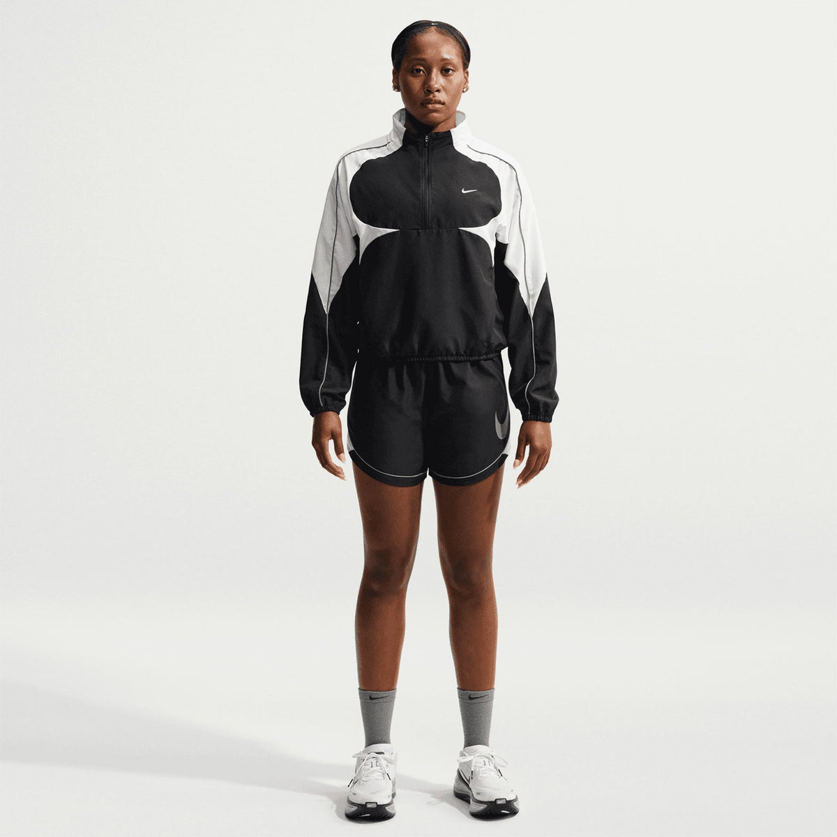 Women's Dri-FIT Tempo Swoosh 1/2 Zip Running Jacket Black / White / Cool Grey