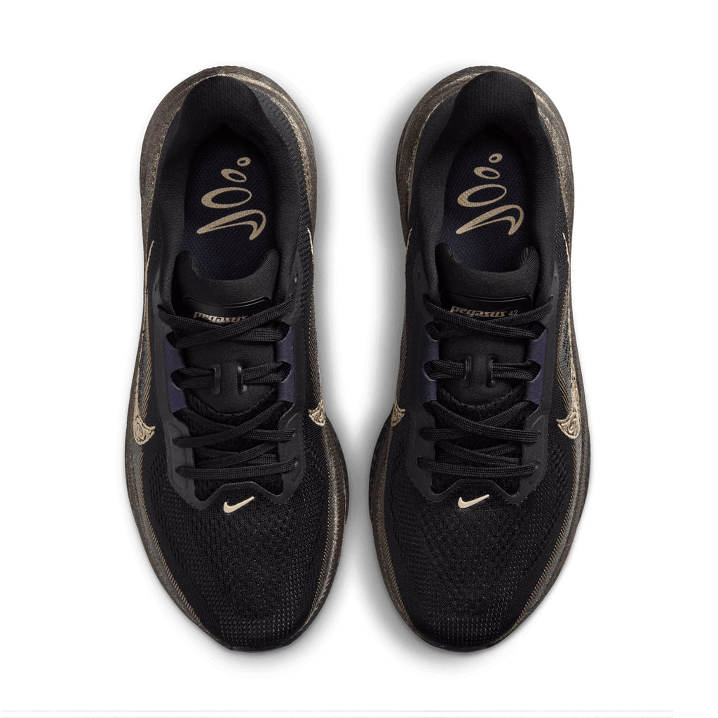 Women's Pegasus 42 Keely Hodgkinson Running Shoes Black / Pitch Blue / Blackened Blue / Blur
