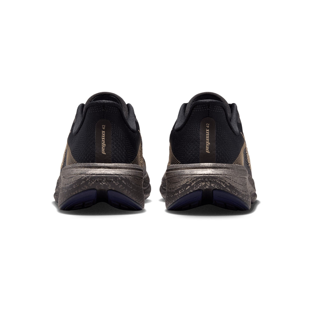 Women's Pegasus 42 Keely Hodgkinson Running Shoes Black / Pitch Blue / Blackened Blue / Blur