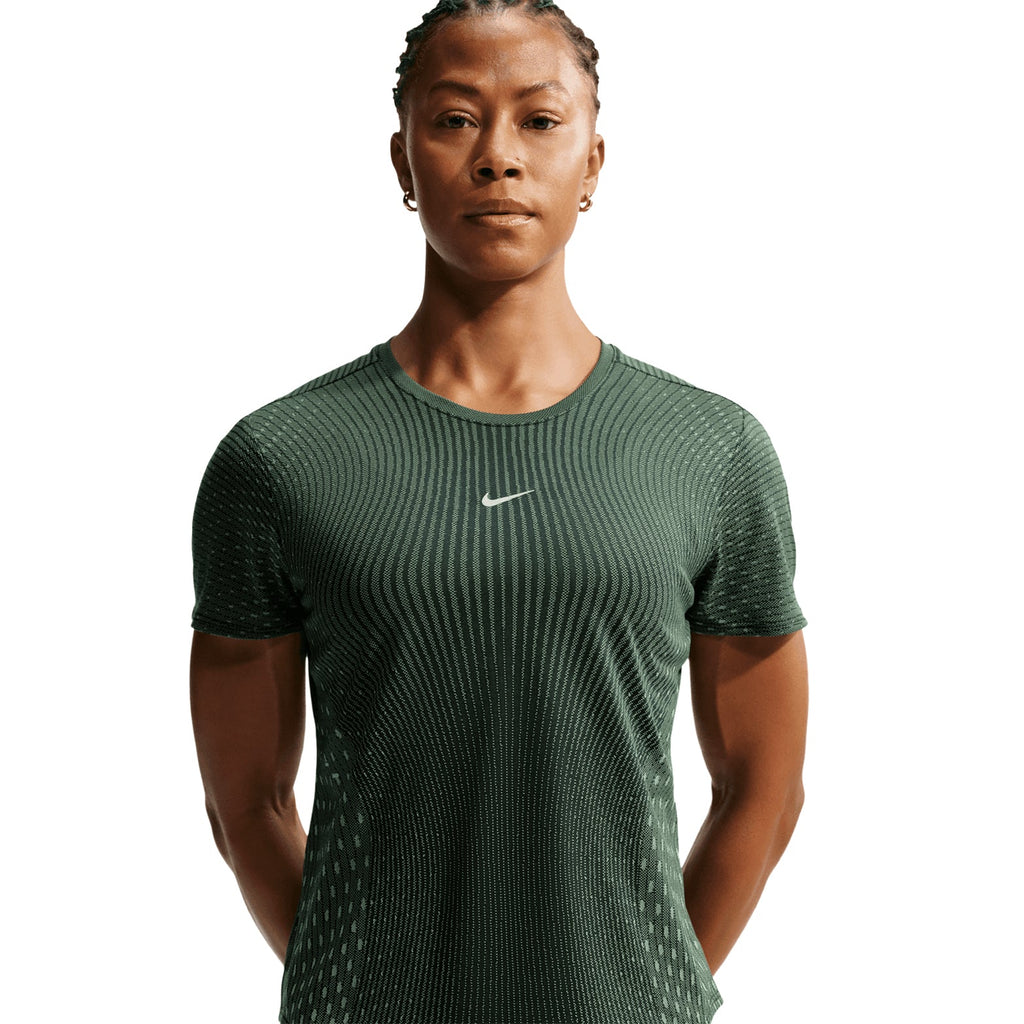 Women's Swift Aero-FIT Running Tee Black / Light Green Spark