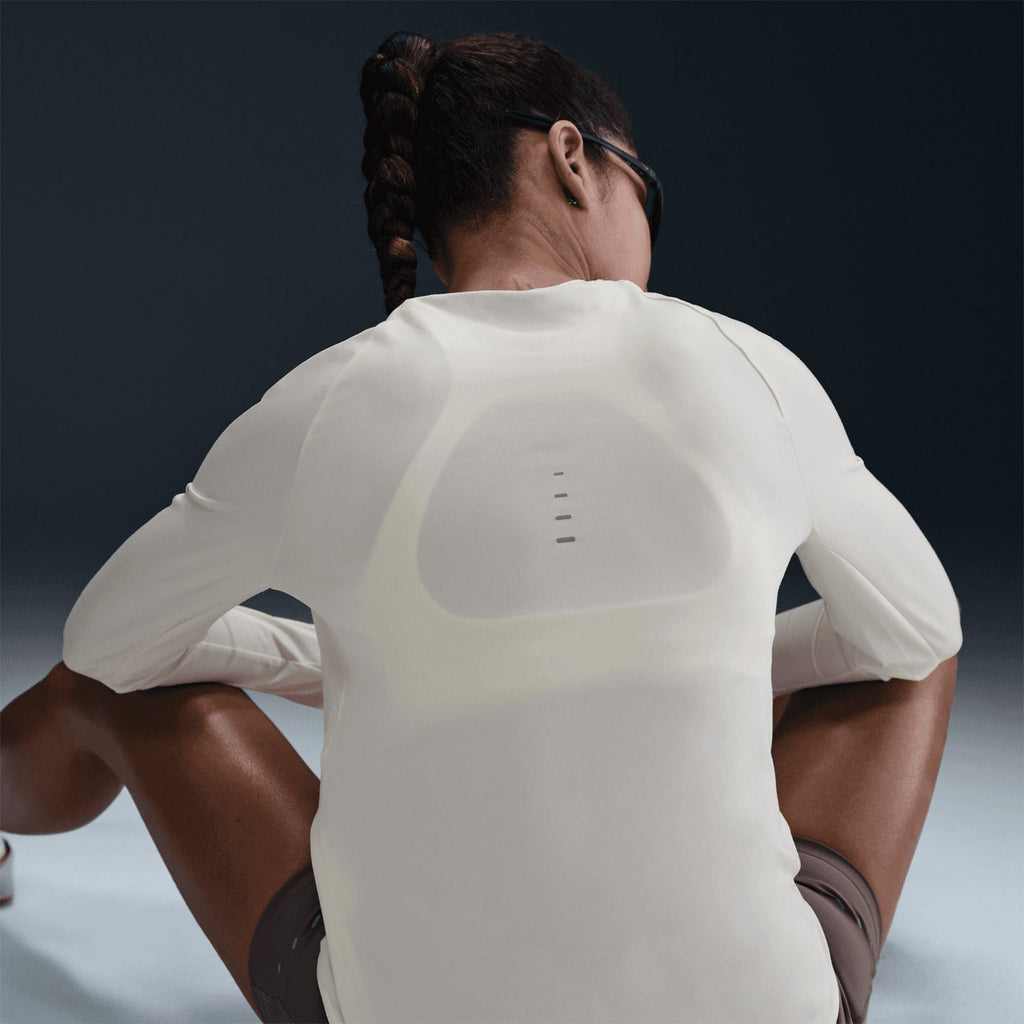 Women's Swift Dri-FIT UV Crew-Neck Running Top Sail