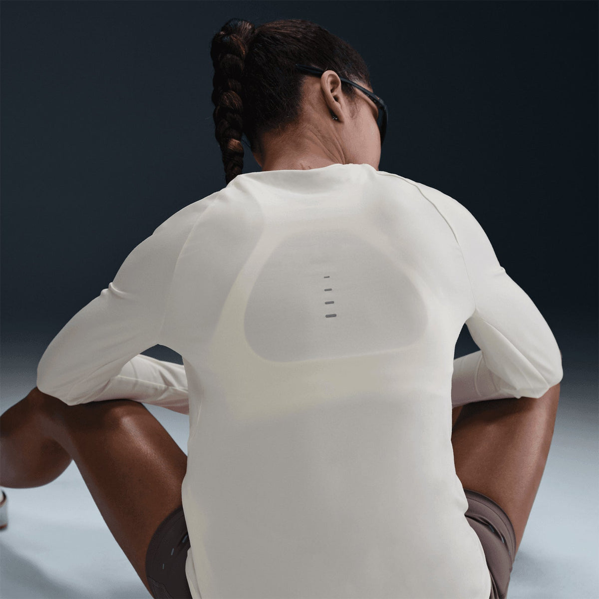 Women's Swift Dri-FIT UV Crew-Neck Running Top Sail