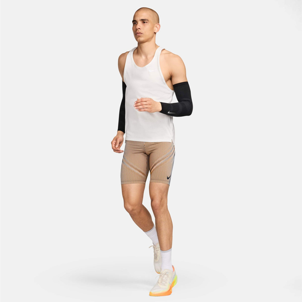 Zoned Knit Arm Sleeves Black / Dark Smoke Grey / Silver