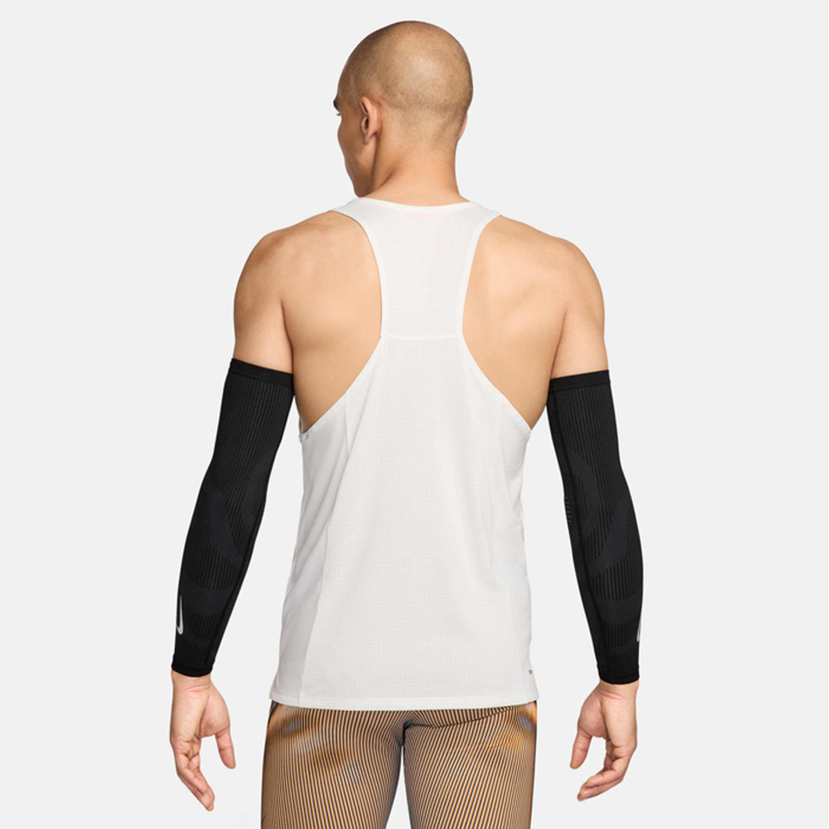 Zoned Knit Arm Sleeves Black / Dark Smoke Grey / Silver