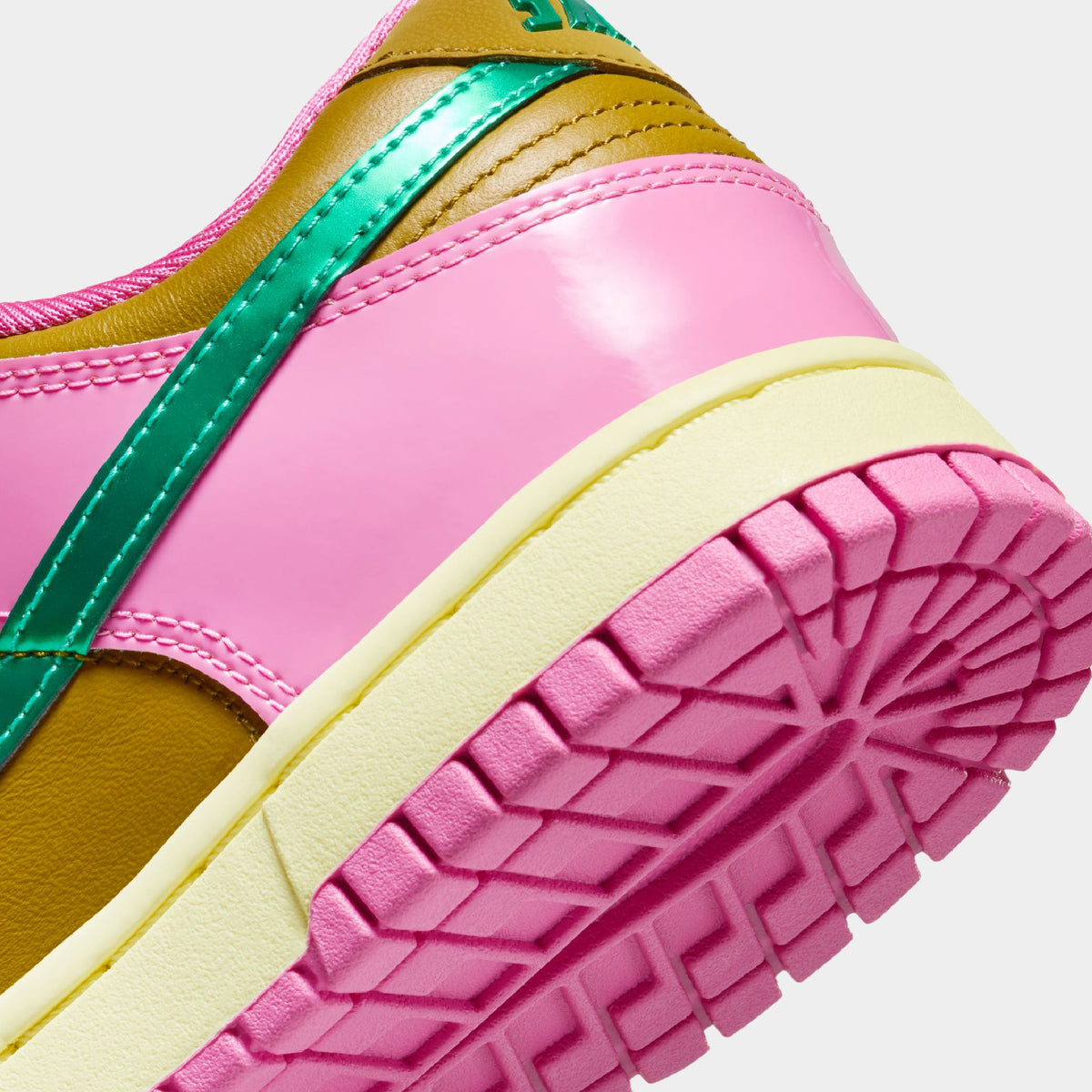 Nike x Parris Goebel Dunk Low (W)