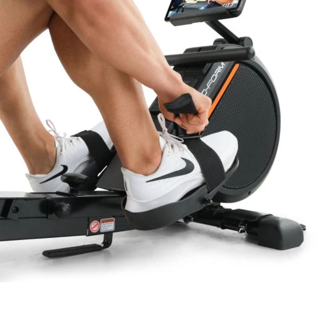 550R Rowing Machine
