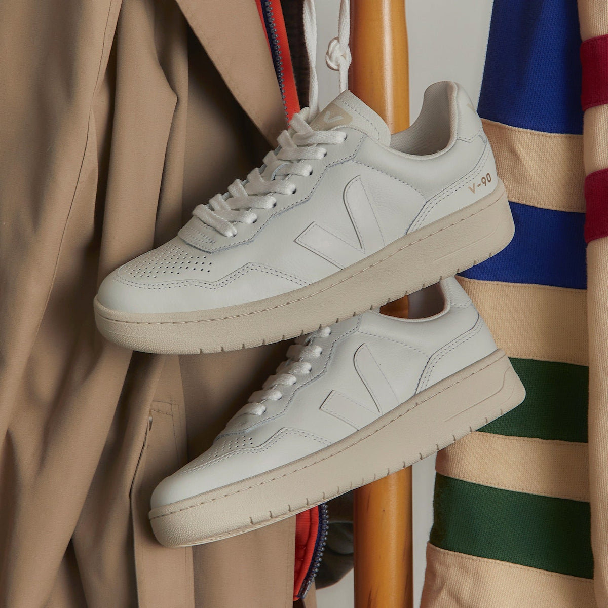 Women's V-90 LEATHER WHITE